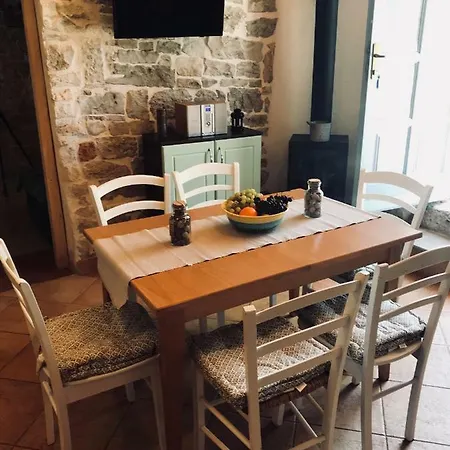 Hébergement de vacances Vila Sherpa Stranici kod Lovreca